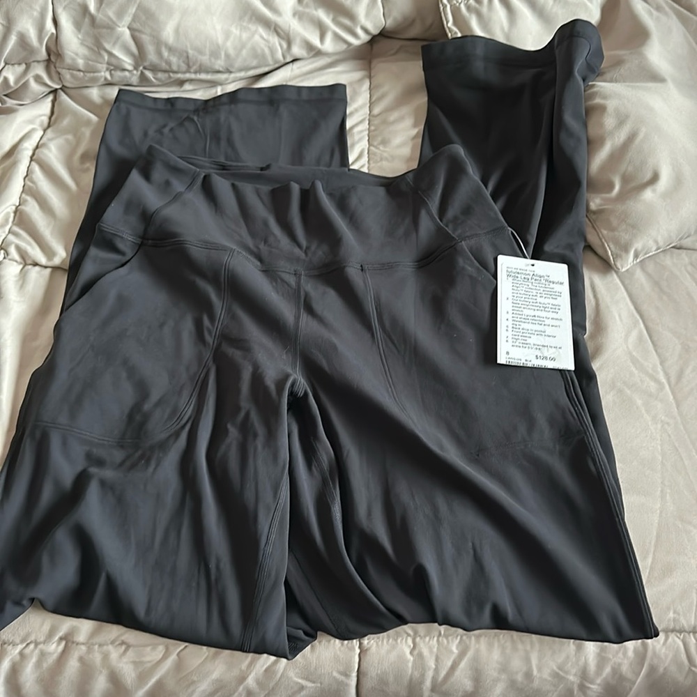 Lululemon wide leg align pant “33 inch - size 8